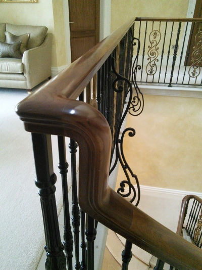 gooseneck-handrail