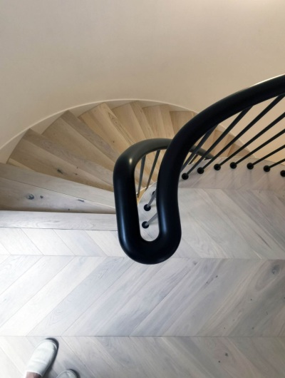 WG_GROUNDING-YOUNG-FAMILY-HOME-IN-NEW-LUXURY-AND-WARM-MINIMALISM-STYLE-TO-MEWS-HOUSE-IN-BATTERSEA-by-misch_MISCH-studio-©