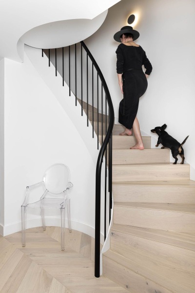 WG_GROUNDING-YOUNG-FAMILY-HOME-IN-NEW-LUXURY-AND-WARM-MINIMALISM-STYLE-TO-MEWS-HOUSE-IN-BATTERSEA-by-misch_MISCH-studio-©