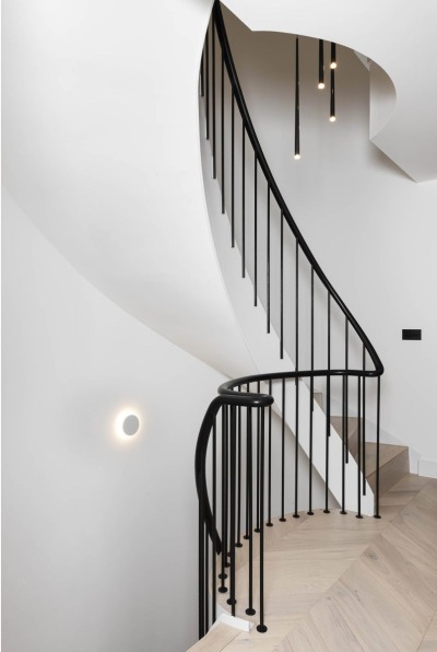 WG_GROUNDING-YOUNG-FAMILY-HOME-IN-NEW-LUXURY-AND-WARM-MINIMALISM-STYLE-TO-MEWS-HOUSE-IN-BATTERSEA-by-misch_MISCH-studio-©