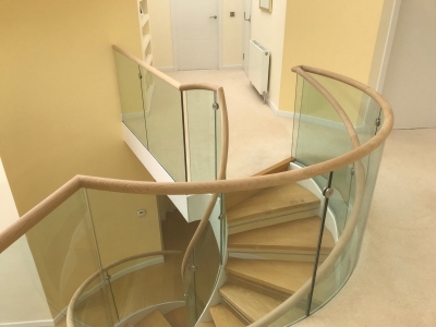 bespoke_spiral_handrail