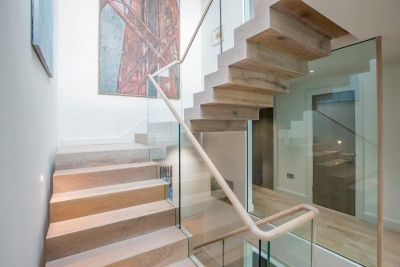 circular-oak-handrails